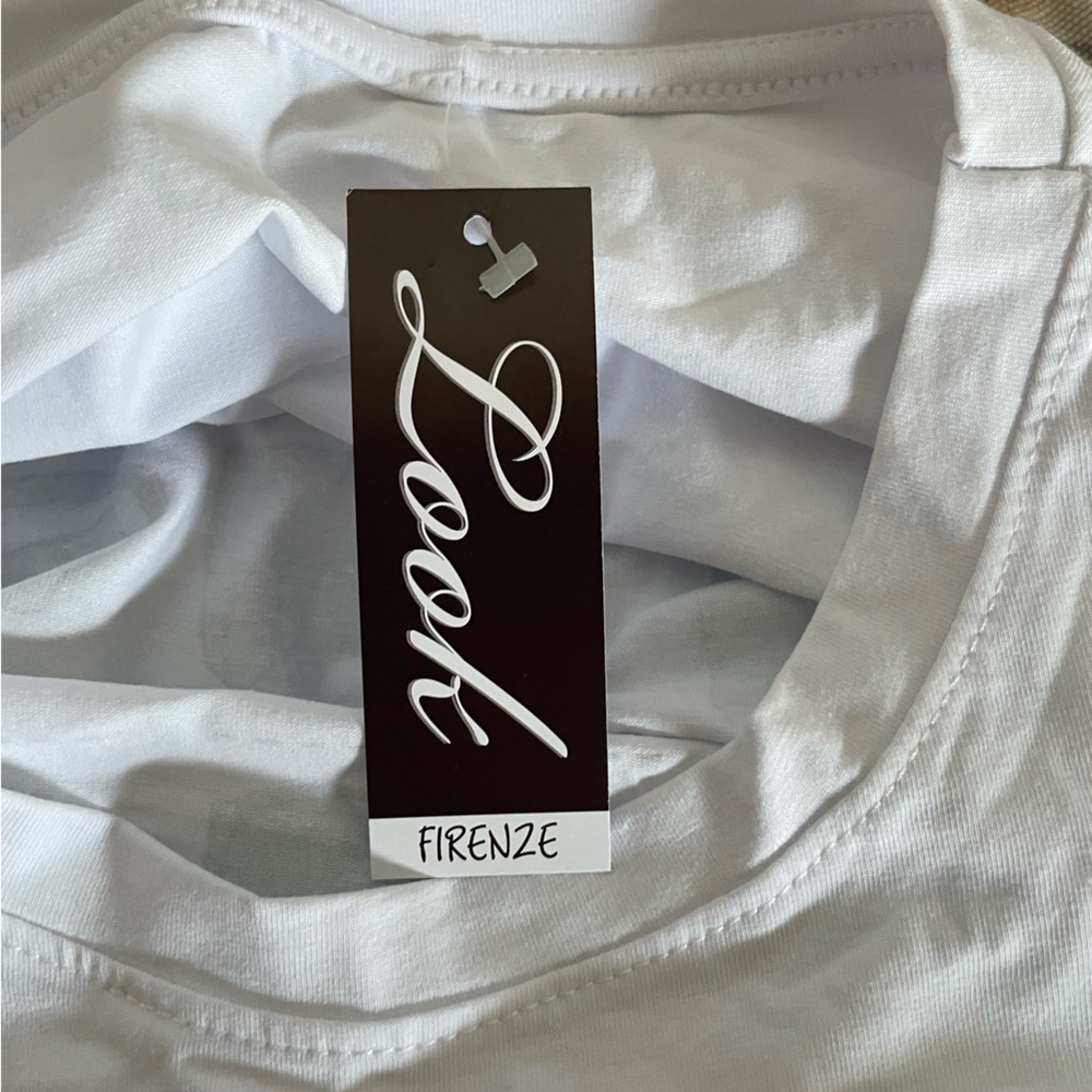 Brand New White Cotton T shirt with Bags Print - Picture 5 of 5